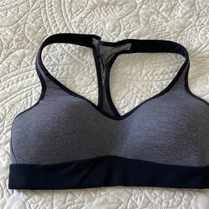 Lululemon size 6